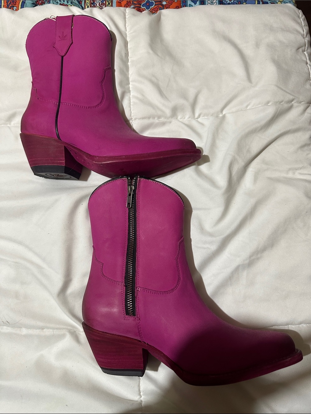 Mezcalero Fuchsia Zip Western Ankle Boots